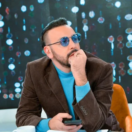 “ეს გოგო ძალიან გიხდება. მოგილოცოთ?რა ხდება? ქორწილი როდის გაქვთ?…” ანრი ჯოხაძემ ყველასთვის მოულოდნელი ფოტოები გამოაქვეყნა